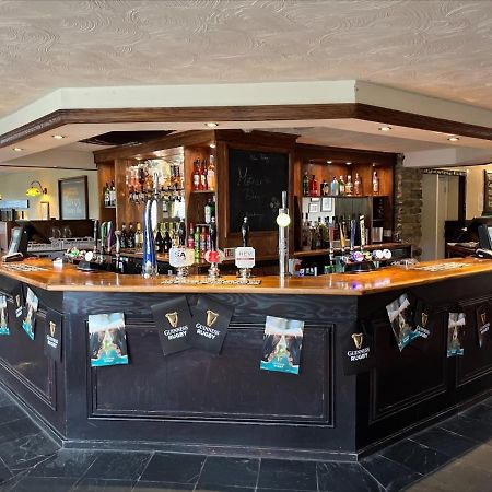 Savoy Country Inn St Clears Buitenkant foto