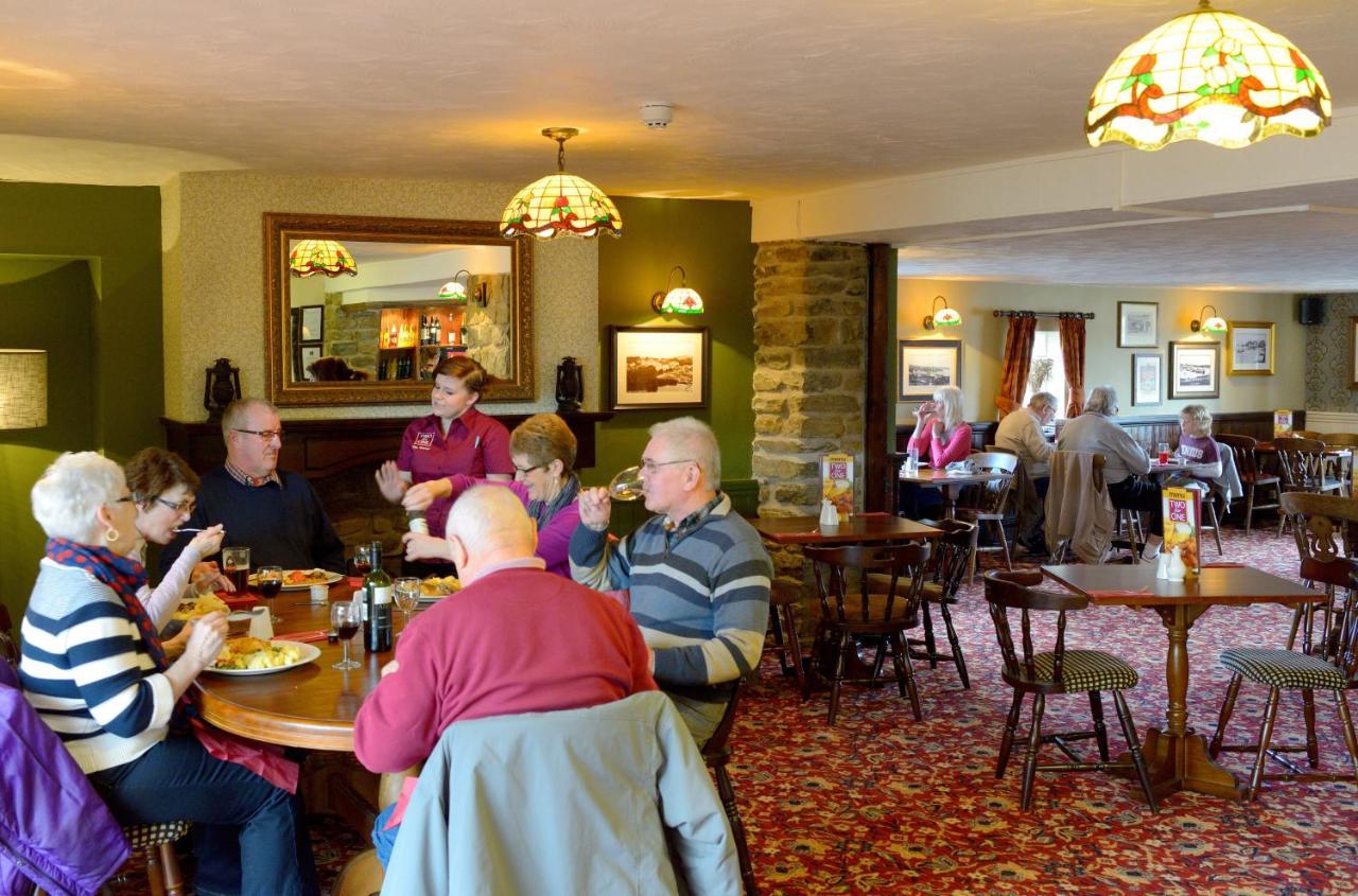 Savoy Country Inn St Clears Buitenkant foto